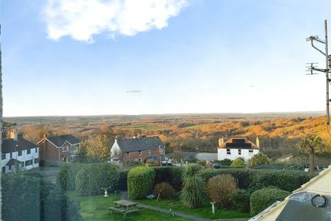 4 bedroom detached house for sale, Winchelsea Lane, East Sussex TN35