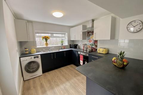 5 bedroom terraced house to rent, Rhondda Street, Swansea, SA1