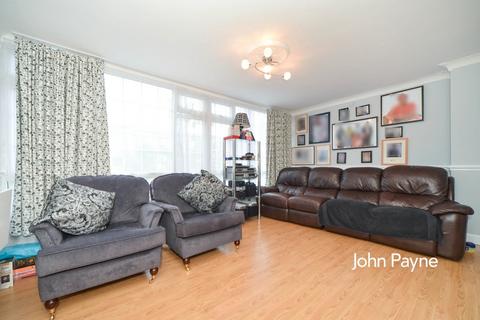 4 bedroom terraced house to rent, Seacourt Road London SE2