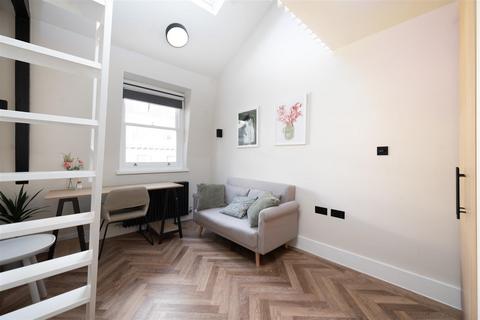 Studio to rent, Praed Street, Paddington W2