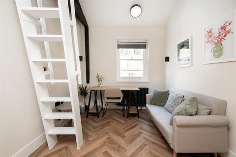 Studio to rent, Praed Street, Paddington W2