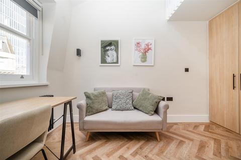 Studio to rent, Praed Street, Paddington W2