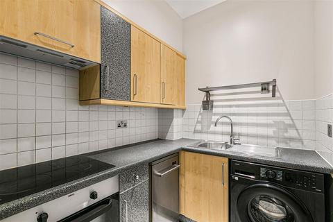 2 bedroom flat to rent, Regents Court, Sopwith Way, Kingston Upon Thames KT2