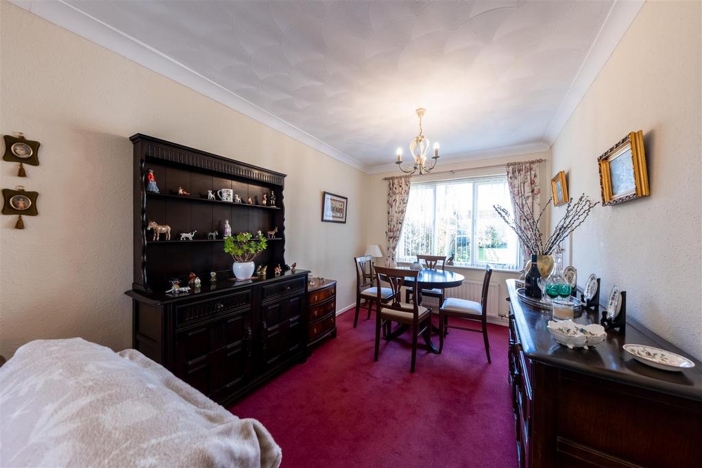 20 Woodlands Way-007.jpg