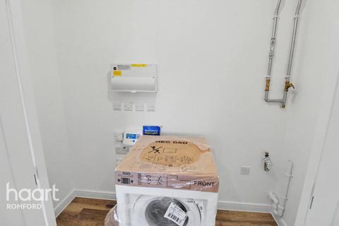 undefined, Cheshunt Apartments - Harold Hill - RM3