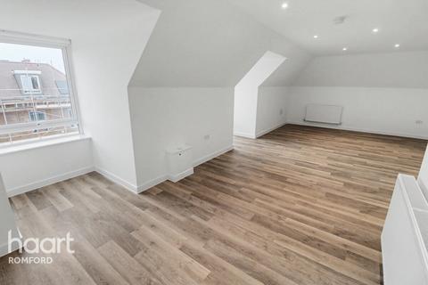 undefined, Cheshunt Apartments - Harold Hill - RM3
