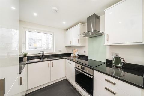 1 bedroom flat for sale, Wharncliffe Mews, London SW4