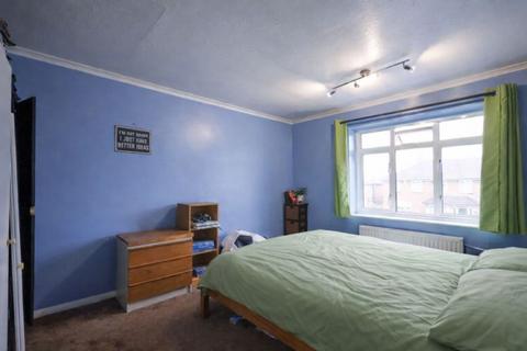 3 bedroom semi-detached house for sale, Kings Drive, Edgware, HA8