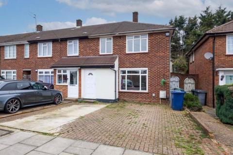 Kings Drive, Edgware, HA8
