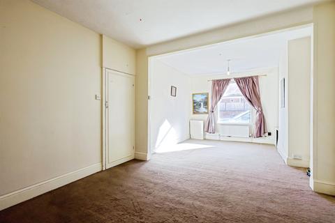 3 bedroom terraced house for sale, Thirlestane Road, Northampton