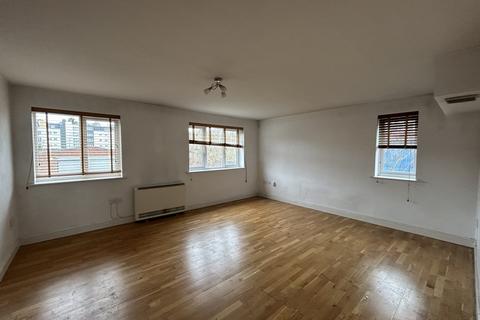 2 bedroom flat for sale, Scotney Gardens, St. Peters Street, Maidstone, Kent, ME16 0GR