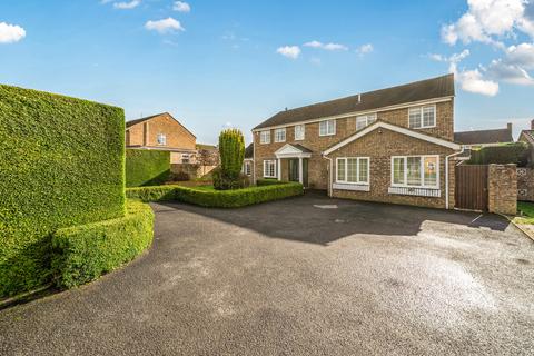 undefined, Thames Avenue, Swindon, Wiltshire