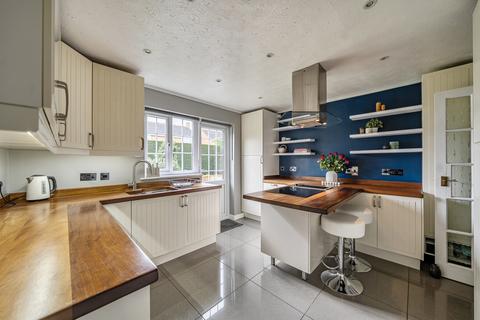 undefined, Thames Avenue, Swindon, Wiltshire
