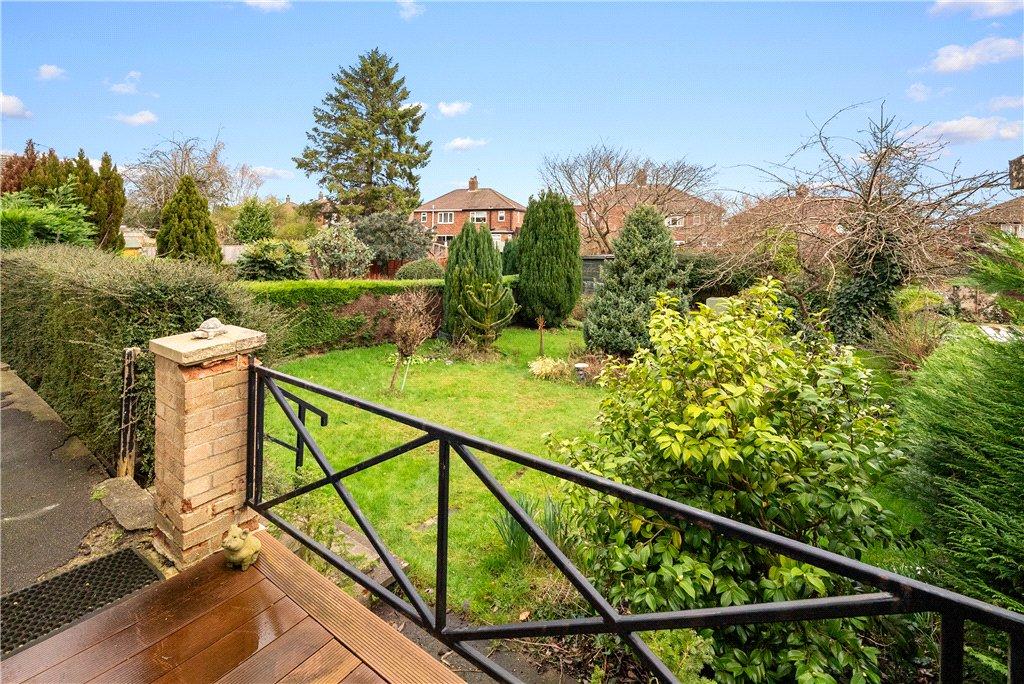 Seating Area/Garden