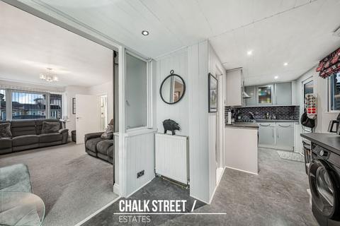 undefined, St. Andrews Avenue, Hornchurch, RM12