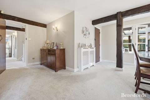4 bedroom detached house for sale, Oak Lodge Tye, Springfield, CM1