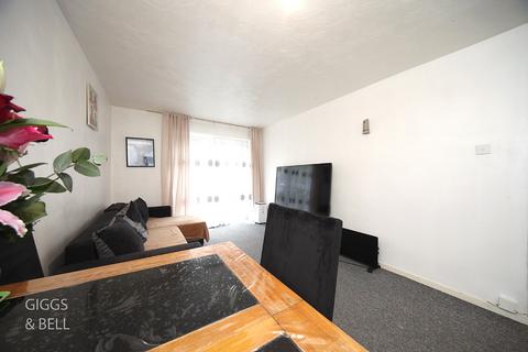 undefined, Downs Road, Luton, Bedfordshire, LU1