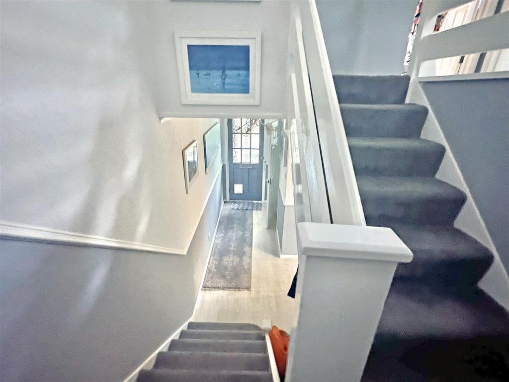 Hallway.jpg