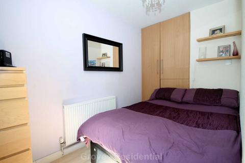 1 bedroom flat to rent, Cheltenham Close, New Malden