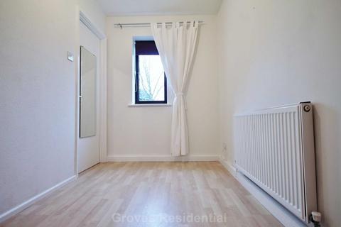 1 bedroom flat to rent, Cheltenham Close, New Malden