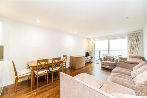 2 bedroom flat to rent, Wharf Street, London SE8