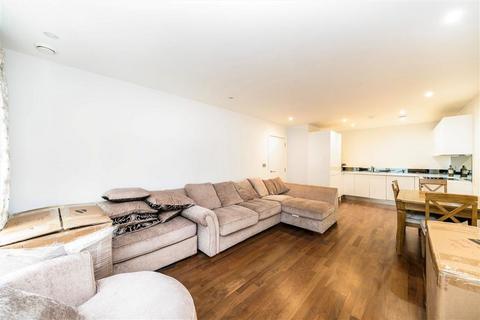 2 bedroom flat to rent, Wharf Street, London SE8