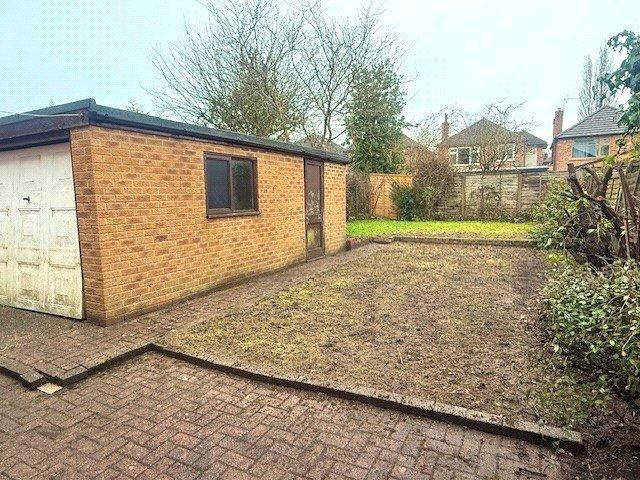 Garage &amp; Garden