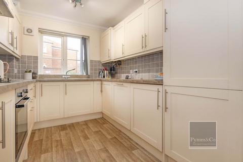 2 bedroom apartment to rent, Cedar Court, Norwich NR9