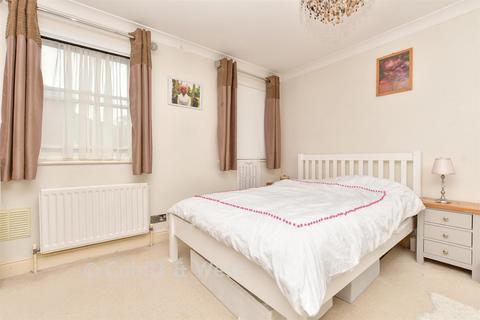 3 bedroom flat for sale, Lansdowne Road, Purley, Surrey
