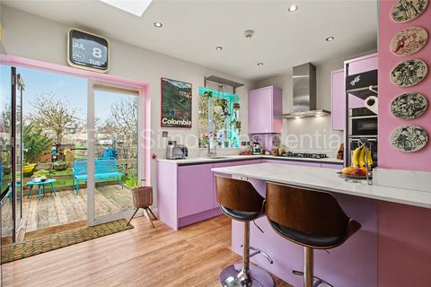 3 bedroom terraced house for sale, Sandford Avenue, Wood Green, London, N22