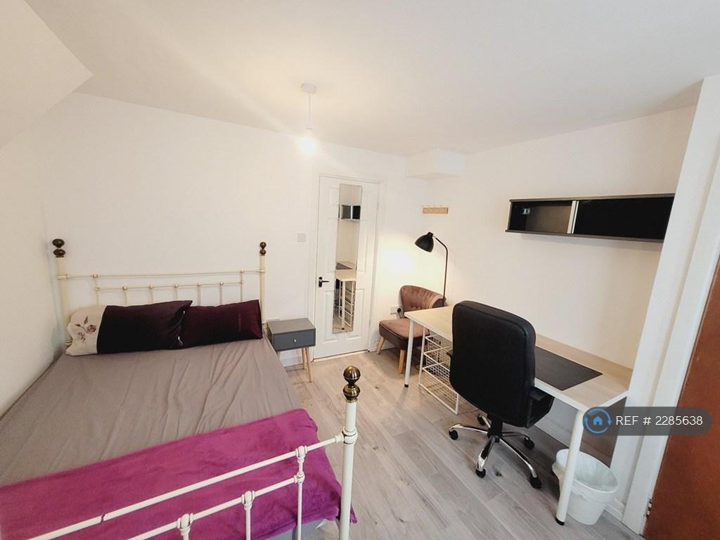 Room 1 - Ensuit