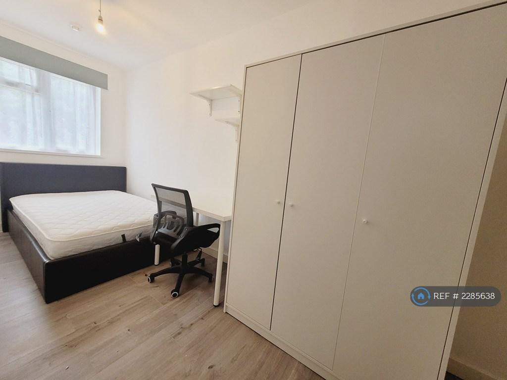 Room 7 - Ensuit