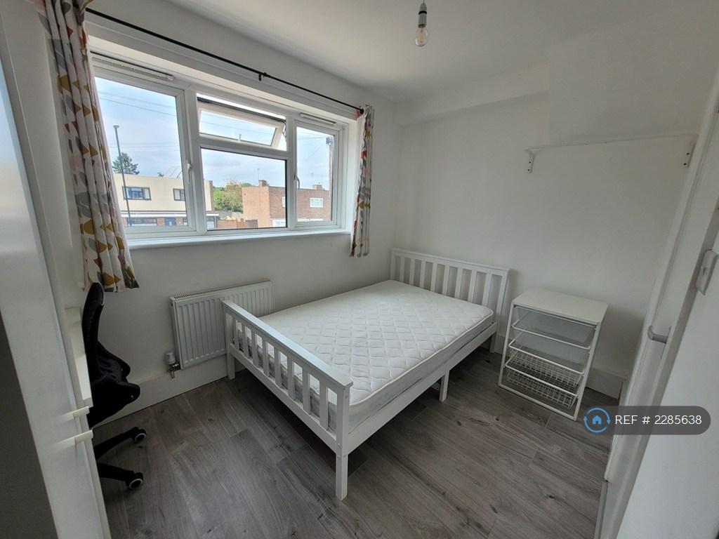 Room 2 - Ensuit
