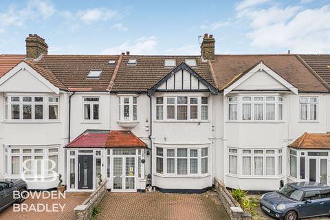 4 bedroom terraced house for sale - Studley Drive, Redbridge, IG4