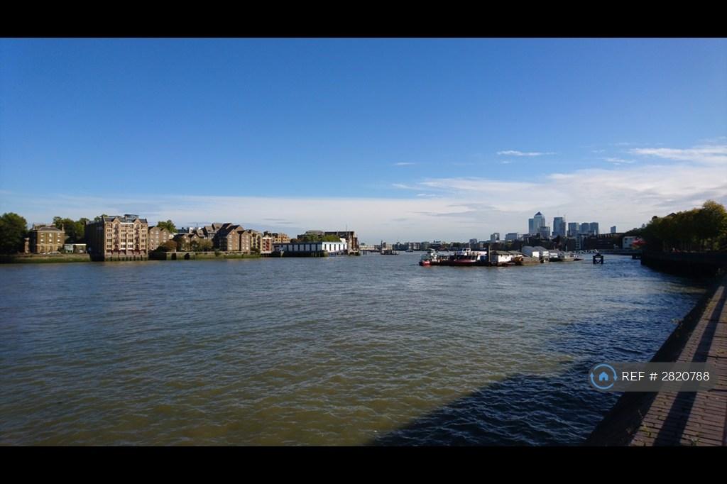River View 2 Minutes Walk From The Flat
