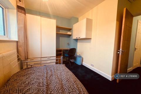 1 bedroom in a house share to rent, Cotswold Road, Worthing, BN13