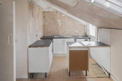 1 bedroom flat for sale, Flat 4, 12 South Street, Scarborough YO11 2BP