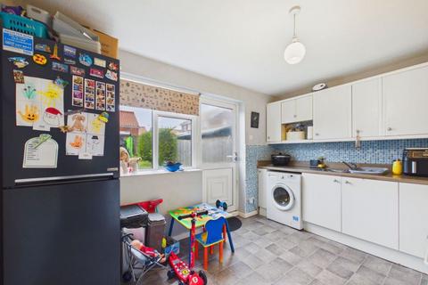 2 bedroom terraced house for sale, 50 Queens Drive, Whitby