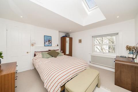 3 bedroom flat for sale, Denmark Hill, London SE5