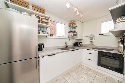 3 bedroom flat for sale, Denmark Hill, London SE5