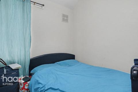 3 bedroom terraced house for sale, Windsor Road, Dagenham