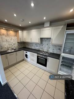 2 bedroom flat to rent, Lyme Place, Dukinfield, SK16