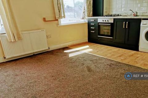 1 bedroom flat to rent, Romford Road, London, E12