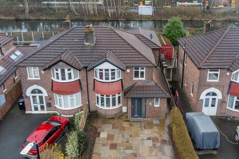 4 bedroom semi-detached house for sale, Park Close, Timperley, WA14