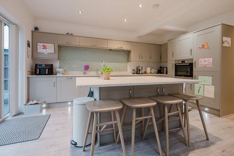 4 bedroom semi-detached house for sale, Park Close, Timperley, WA14