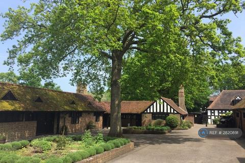 undefined, Hever, Hever, TN8