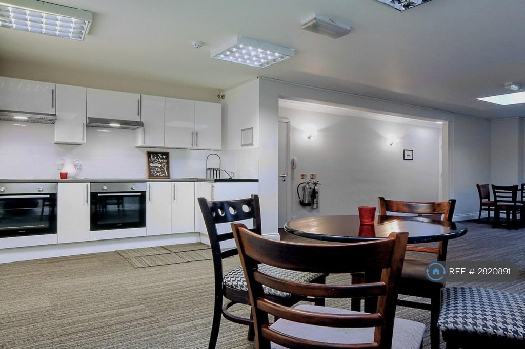 Communal Kitchen