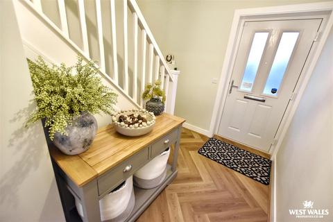 undefined, St. Peters Way, Steynton, Milford Haven