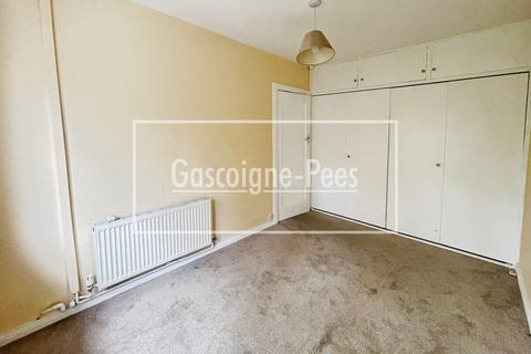 undefined, Florida Court, Reading, RG1