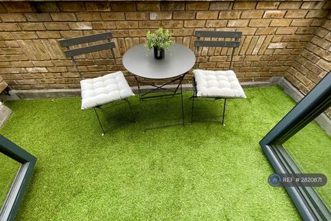 2 bedroom flat to rent, Spa Road, London, SE16